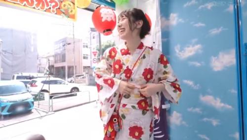 浴衣お姉さんにお酒飲みながら野球拳！負けたら中出しセックスよ