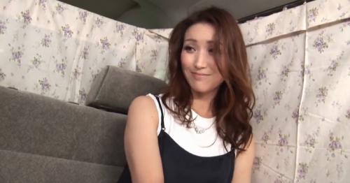 スレンダーなセレブ人妻誰も相手にしてくれないまんこを他人棒で埋め尽くす