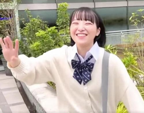 ショートカット制服美少女ＪＫと生ハメはめ撮り！テニス部の「みこちゃん」とオジサンのデート！