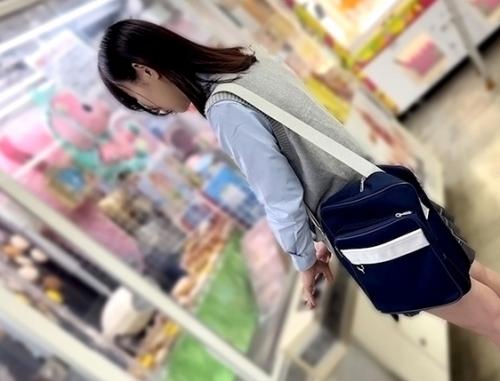優等生おまんこ中出し！制服美少女とゲーセンデートの後に、ホテルに入ってハメ撮り開始！