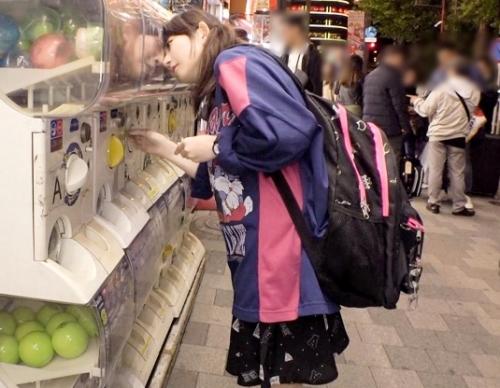 秋葉原でスナップ撮影のテイでナンパ！20歳のミニマム美少女のゆめちゃんを、ホテルに連れ込みスクール水着姿を撮影！