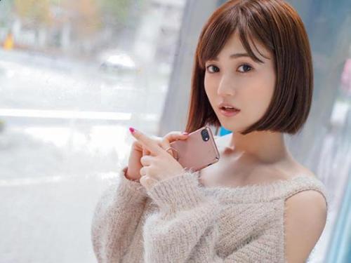 SNS映え大好きな女子大生がマジックミラー号でセルフプロデュース！エッチな企画に参加しちゃう巨乳肉感！