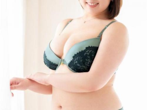 ＜人妻初撮り＞肉感半端ない色白美巨乳の魔手〇豊満熟女！夫とし最近ご無沙汰な奥様がカメラの前で撮影されちゃうｗｗ