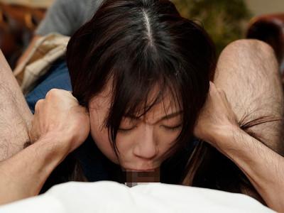 可愛い姪っ子はイラマチオ中毒！？兄夫婦が不在の3日間喉奥を突かされ続けました…