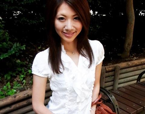 ［騎乗位×宮瀬リコ］熱心に、忠実に、お硬くなったペニスをブチこまれて絶叫イキする美人妻