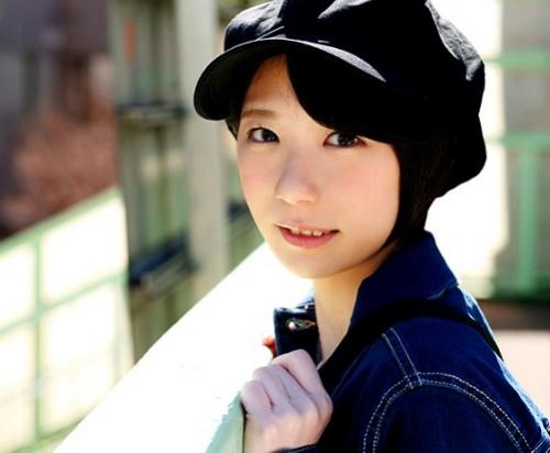 ［巨乳×騎乗位］ ハイレベルなスケベさで潮を吹き放題な激しい突きでイキイキ状態になる美娘