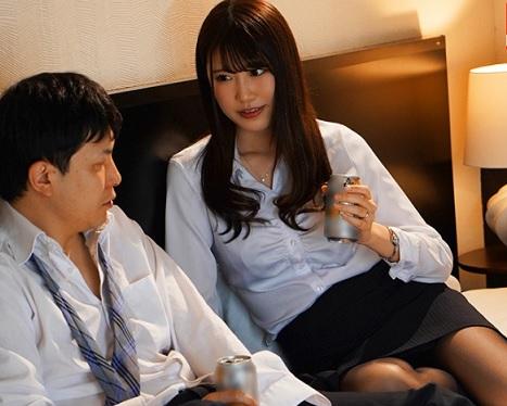［バック×巨乳］溢れる色気を余すことなくさらけ出し、濃厚なセックスで快楽狂いする女性