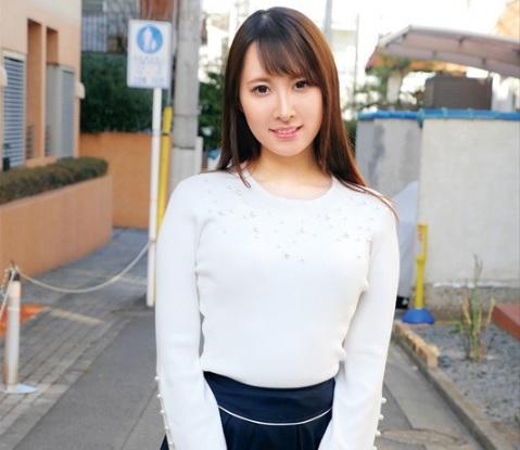 ［オナニー×女子大生］勃起がさらに膨れ上がるアン声を出しながらビッチまん●で腰ビクさせるカワイイ生徒