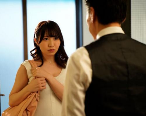 〖人妻＠パイパン〗大人しさから一変し全身を貫かれたら悦喘ぎしながら快楽の渦に溺れ浸る人の嫁