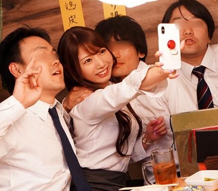 〖OL＠泥酔〗異性の性器に興奮していき挿入されたら抑えられていたメス部分が解き放たれるキャリアウーマン