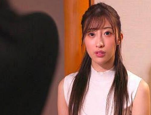【人妻・家庭内レイプ】息子の嫁に欲情して襲いかかる義父！抵抗されても鬼ピスして乱暴なセックスに感じてしまう《熟女NTR》