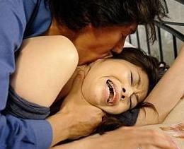 【セレブ人妻】『旦那とは話ついてるんだよ〜』借金取りに逆らえず肉便器にされる妻！大量精子どぴゅ《熟女レイプ》