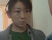 《ヘンリー塚本》『いいわよ、やれるものならやってみなさいよ』生意気な主婦を押し倒して力づくで犯す《レイプ》
