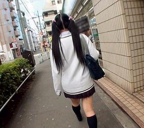 ☆被害児童×3名分収録★【JKレイプ】『助けてママー！』可愛い制服女子を尾行して襲いかかる変態の映像記録《レイプ》