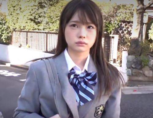 《松本いちか》ロリ可愛い美少女JKが兄と近親相姦、スレンダー貧乳体型がたまらない！まだ制服が似合う若い松本いちか動画