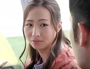 【人妻NTR】町内の変態オッサンに犯された妻！旦那よりも立派なチンポに貫かれて悔しいけど快楽に抗えない《熟女レイプ》