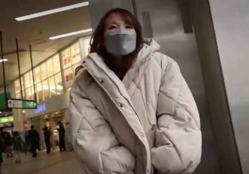 【素人】旦那だけでは満足できないドスケベ奥様（39歳）が真っ昼間から大きなオチンチンでハメ撮りセックスされて大満足イキ