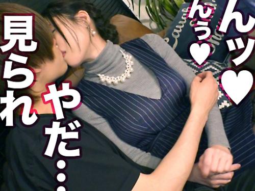 ＜巨乳美女×童貞＞爆乳Hカップ★美白くびれぷり尻！化粧品会社広報部の超美顔OLさん※彼氏の前でギン勃ち童貞チ◯ポ筆おろし！