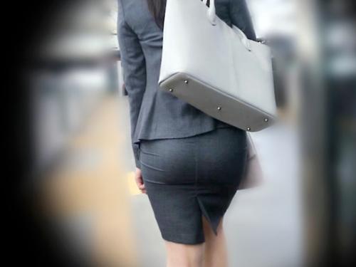 ＜爆乳美女＞ドMエロ淫尻★柔乳Hカップ！カード会社勤務の美人スーツOLさん※仕事終わりに従順マゾま◯こをハメ倒される