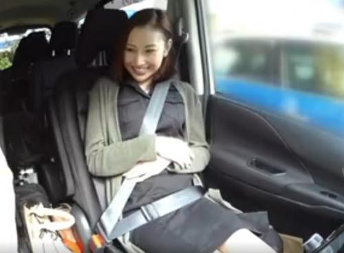 【人妻】スレンダー美女な奥さんとドライブ→ホテイン！『だめだめ…イクううう♡』他人棒に跨りエロ騎乗位でイキ狂うエロ妻！