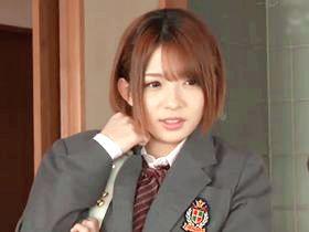 「部活で疲れたカラダを揉んであげる」アイドルみたいな妹に目を付けた変態兄！