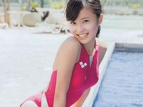 小島瑠璃子10代当時のエロ可愛すぎるイメージビデオ！競泳水着がハイレグすぎて具まで見えそうｗｗ