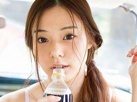 グラビアの世界からアダルトに華麗なる転身！処女作でいきなり主要な賞を総ナメにした驚異の新人！