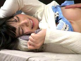 両親の留守に受験生が暴走！アイドルみたいな家庭教師に襲い掛かり無理やり膣内射精ｗｗ上原亜衣
