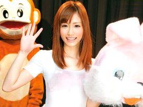 【S級素人】中出しされてヒクヒク痙攣するマ○コの接写がエロすぎ！お金に困った着ぐるみ師が劇団のために一肌脱いじゃう！