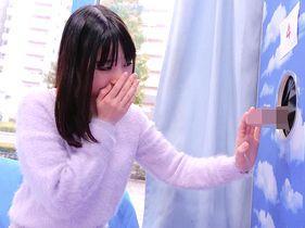 ＜素人企画＞学生限定！彼のチンポを当ててみて！間違えたらその場でNTR中出しのお仕置きがｗｗマジックミラー号