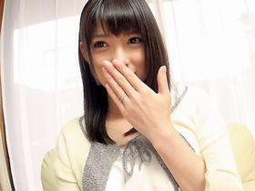 ＜人妻NTR＞久しぶりの他人棒に大興奮！しかも相手が童貞だと知り不敵に微笑む若妻！