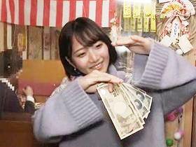 彼氏は…これ位かな♡飲み屋の奥にマジックミラールーム設置！デート中の女子がエッチなゲームにチャレンジ！