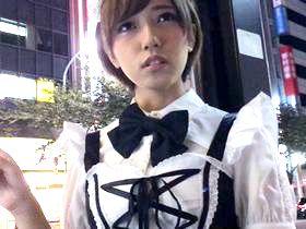 アイドル顔とミスマッチな巨大すぎる乳首は必見！中野コスプレイベントのため日本にやってきた大学生をナンパ！