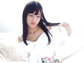 AKBにいそうな究極の美少女といちゃラブ同棲生活♪完全主観でスレンダーBODYを独り占め！