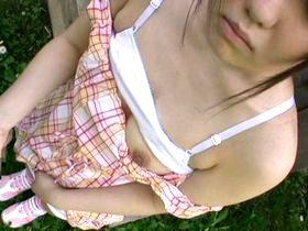 この公園では変質者に注意！警告に気づかなかった少女を襲う悲劇！！
