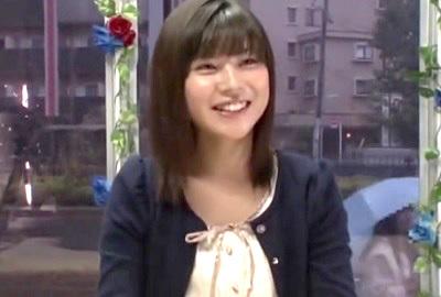 【MM号】お金の誘惑に負けてガチ大学の友達とセックスしちゃう女子大生！