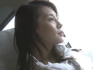 色っぽい巨乳な美熟女奥さんと不倫温泉旅行！他人棒フェラ、騎乗位やバック、正常位で中出しハメ撮り！人妻熟女・北島玲