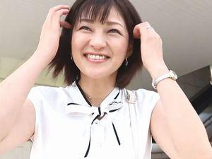 素人39歳の美魔女！清楚なアラフォー人妻熟女が不倫ハメ撮り！他人棒の巨根をフェラ、騎乗位バック正常位！浮気な三十路美熟女