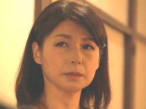 レイプ！51歳・五十路の清楚お母さんを強姦するヤバイ息子！無理矢理に着衣で母子相姦、中出し！人妻熟女・福山いろは