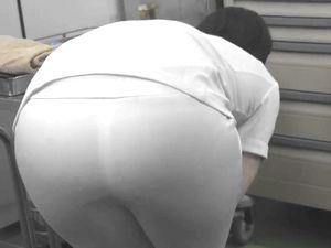 ピタパン！熟女ナースの白衣透けパンがヤバイ！ムチムチ巨尻なベテラン看護師に欲情してバックで激ピストン！！