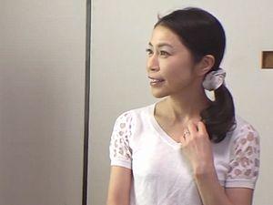 嫁の母は五十路55歳の人妻熟女！娘婿な義理息子の肉棒をフェラ手コキ口内射精、バイブ、着衣で立ちバック母子相姦！奥山ゆら
