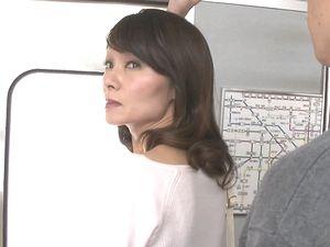 痴漢！電車で五十路の人妻熟女をイタズラ！50歳の奥さんがパンスト越しにお尻を触られ公衆トイレでフェラ、立ちバック騎乗位！