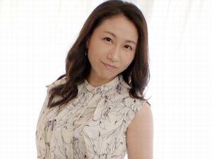 素人41歳！美熟女は現役女教師！四十路の巨尻奥さんが初撮り！クンニ手マン他人棒フェラ不倫SEXハメ撮り！人妻熟女エロ動画