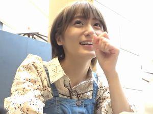 スーパー美少女ｷﾀ！ショートカットが似合うﾒﾁｬｶﾜな美巨乳おっぱい素人娘！フェラ・手マン、ハメ撮り！