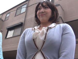 スゲー美魔女ｷﾀ!!! ムチムチ巨乳な美熟女！他人棒をフェラ手コキ射精！逆夜這いフェラ69クンニ騎乗位バック！人妻熟女