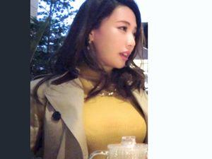 美魔女(40歳)の人妻熟女ナンパ！四十路・素人セレブ美熟女が黒ストッキングで他人棒フェラ騎乗位バック正常位ハメ撮り中出し