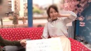アンケートと騙してほろ酔い素人に中出し！！