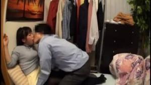 【素人】４人で宅飲み→ペアに分かれる→中出しセックス！！
