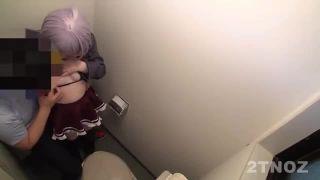 【個人撮影】コスプレ素人とトイレでセックス