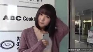 【ガチ素人】AV男優さんに興味津々のお姉さん